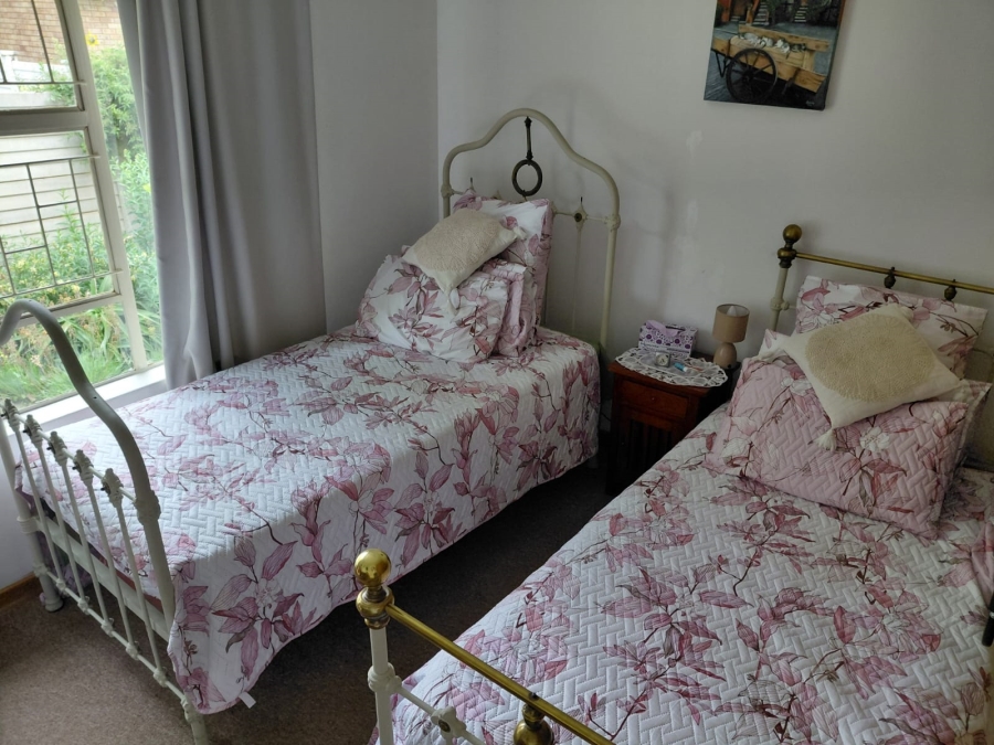 2 Bedroom Property for Sale in Langenhovenpark Free State